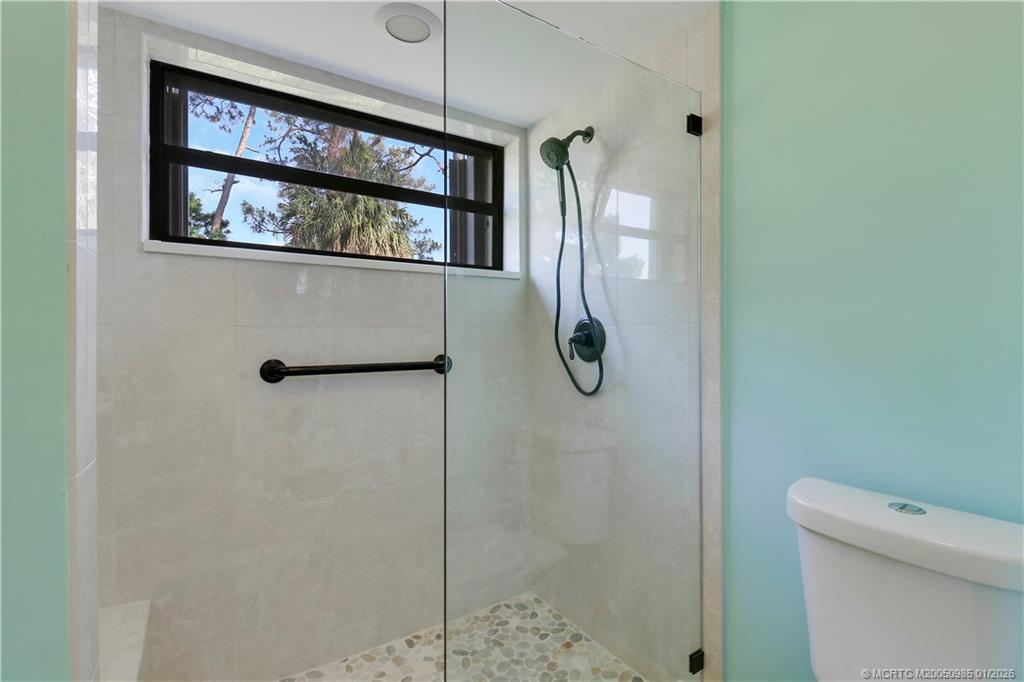 3990 SW Greenwood Way C