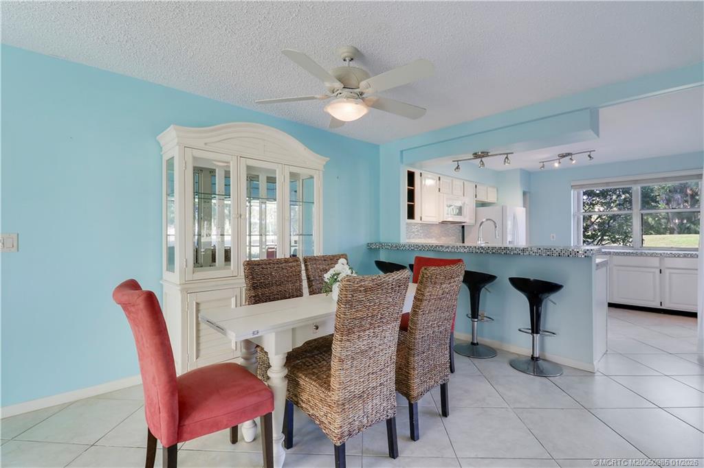 3990 SW Greenwood Way C