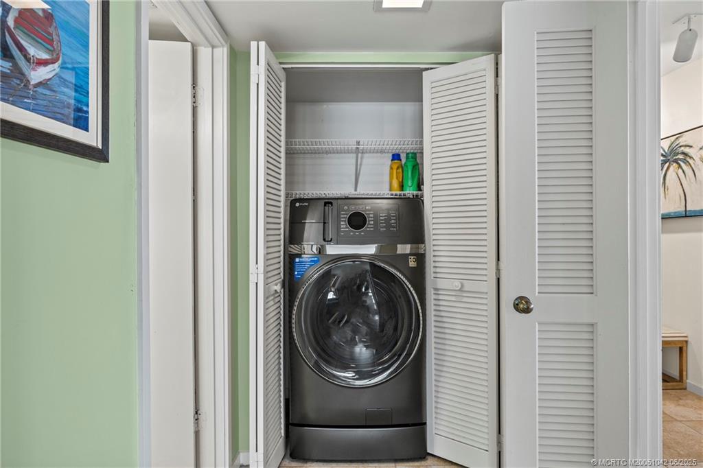 669 NE Plantation Road 405