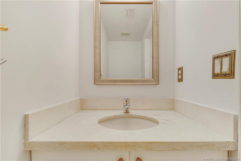 2278 SW Olympic Club Terrace