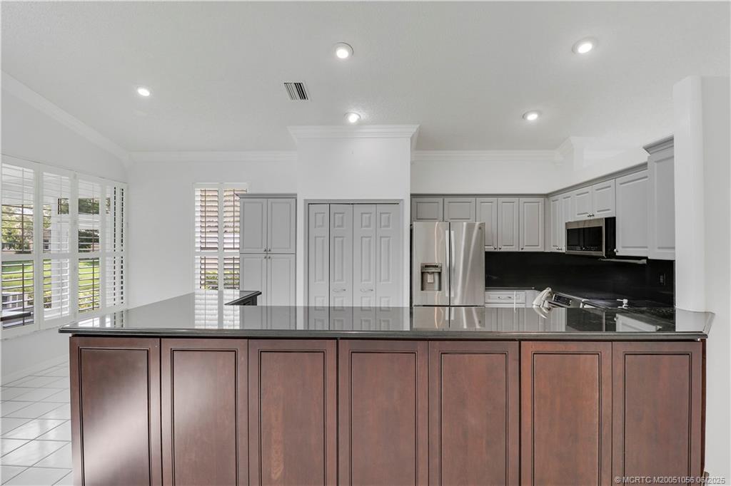 2278 SW Olympic Club Terrace