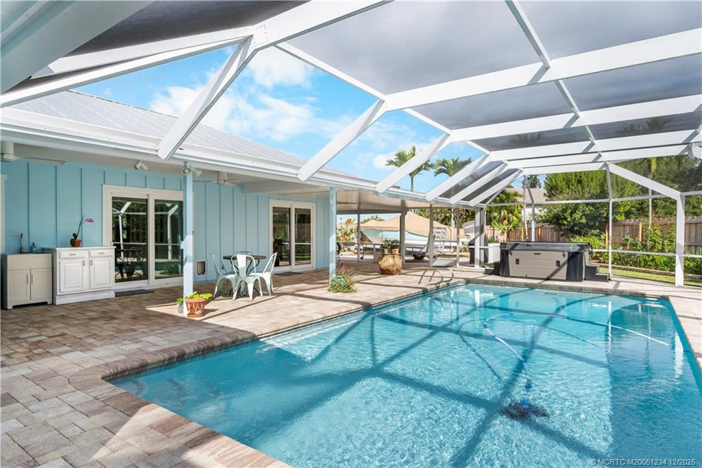 3514 SE Narragansett Terrace