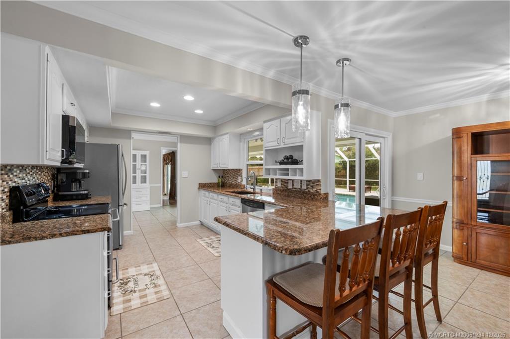 3514 SE Narragansett Terrace