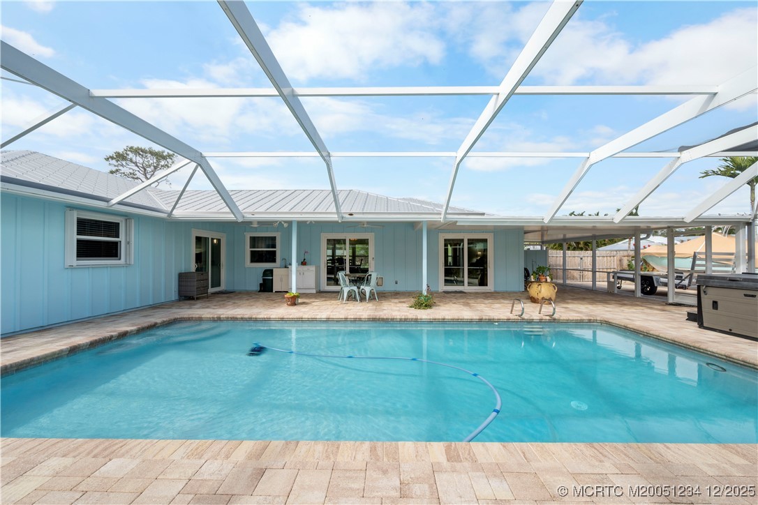 3514 SE Narragansett Terrace