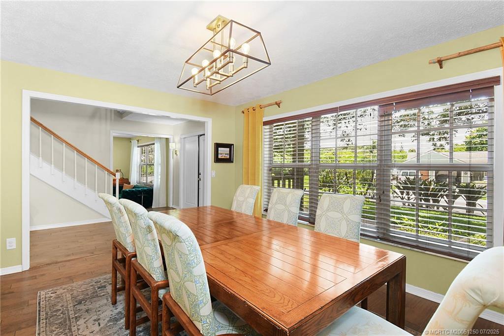 229 SE Villas Street