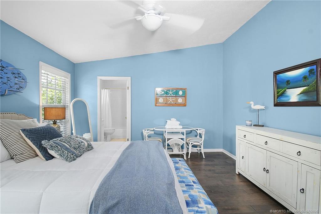 229 SE Villas Street