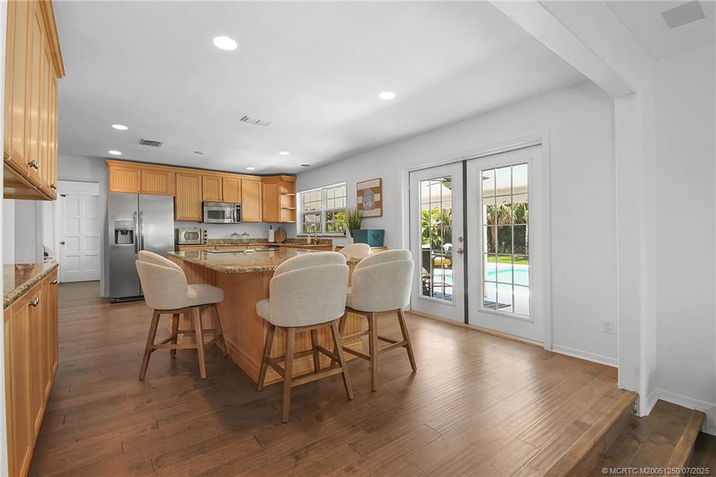 229 SE Villas Street