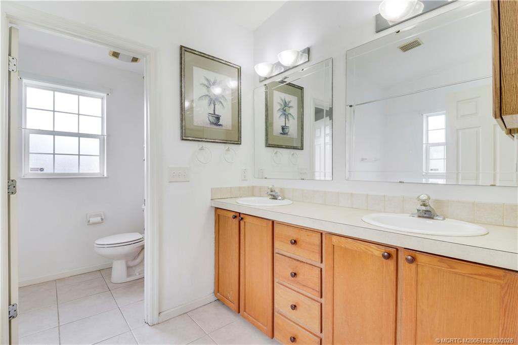 2873 SW Fluvia Street