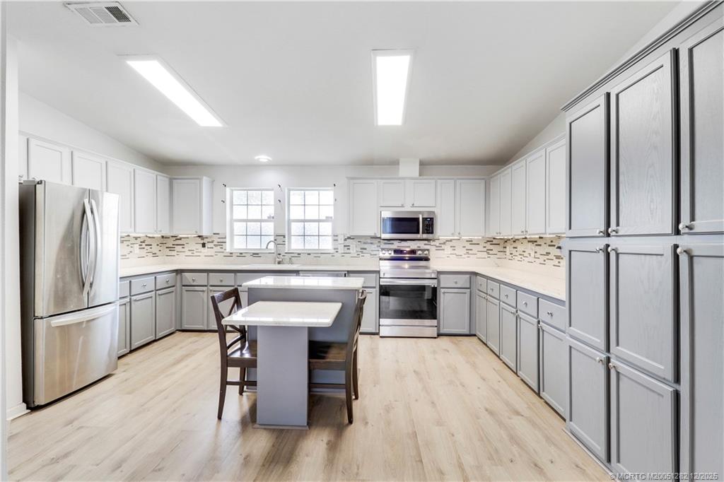 2873 SW Fluvia Street