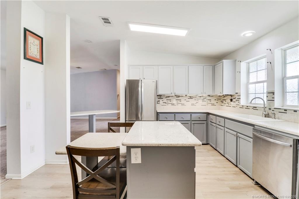 2873 SW Fluvia Street