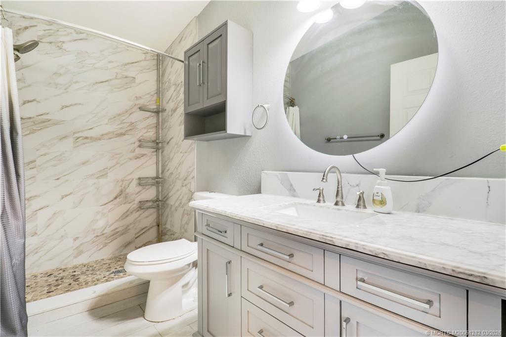 2873 SW Fluvia Street