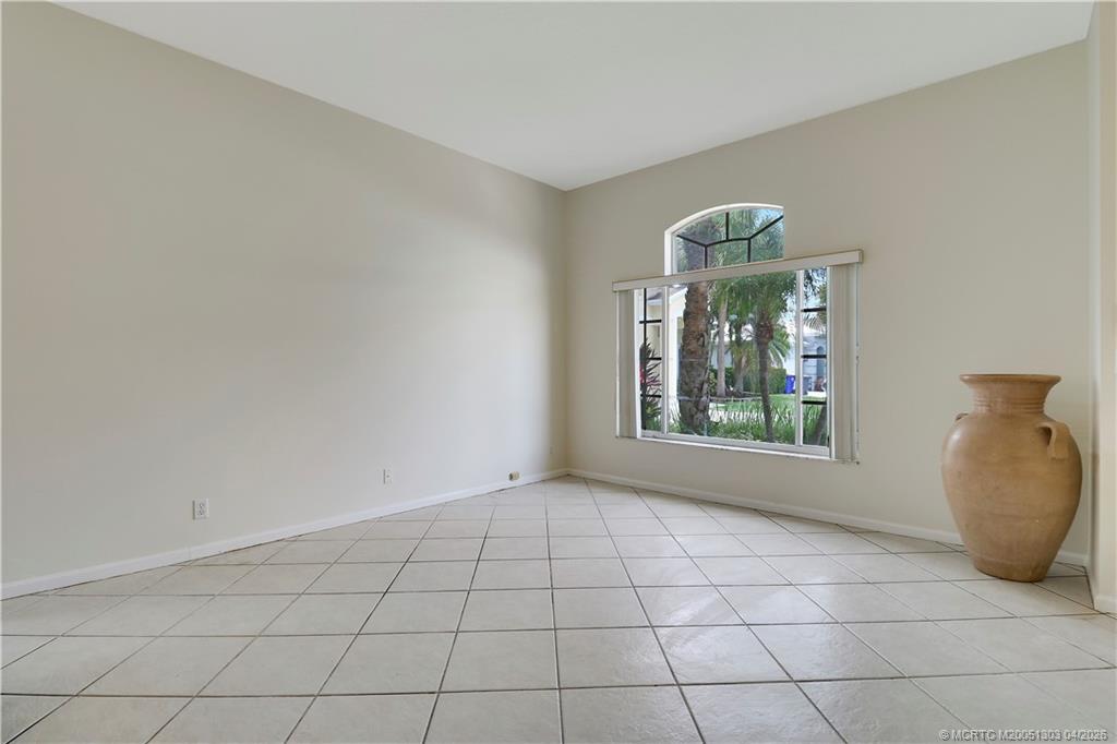 4735 SE Winter Haven Ct
