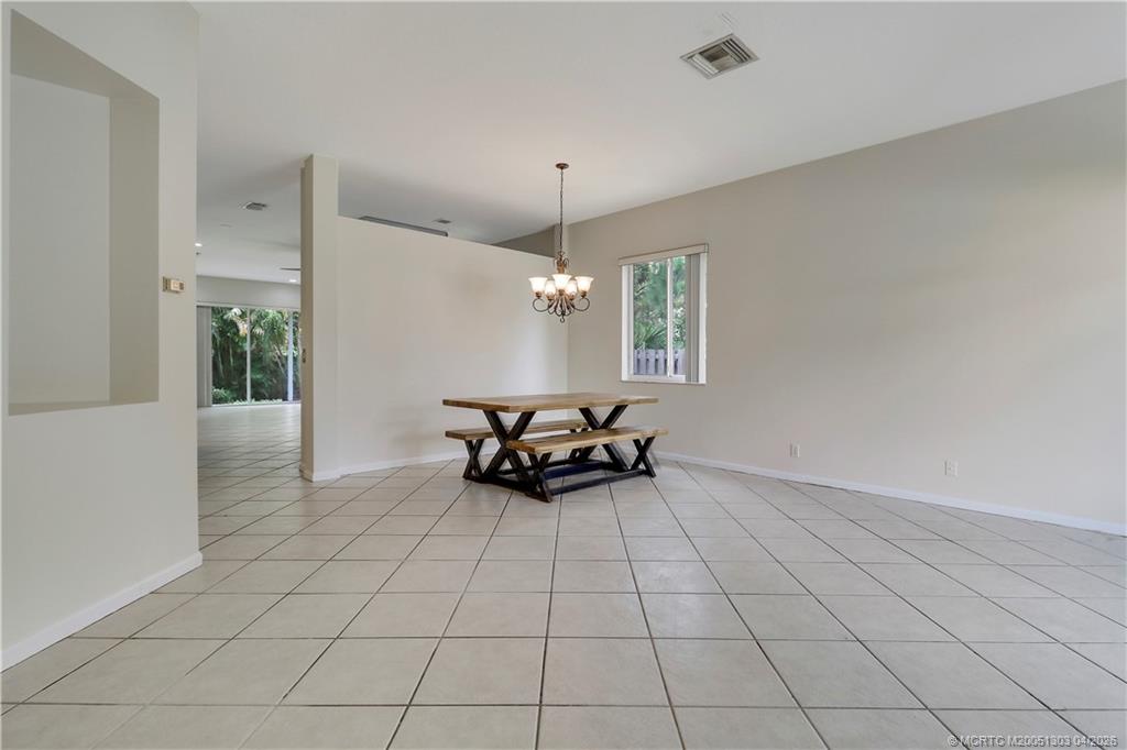 4735 SE Winter Haven Ct