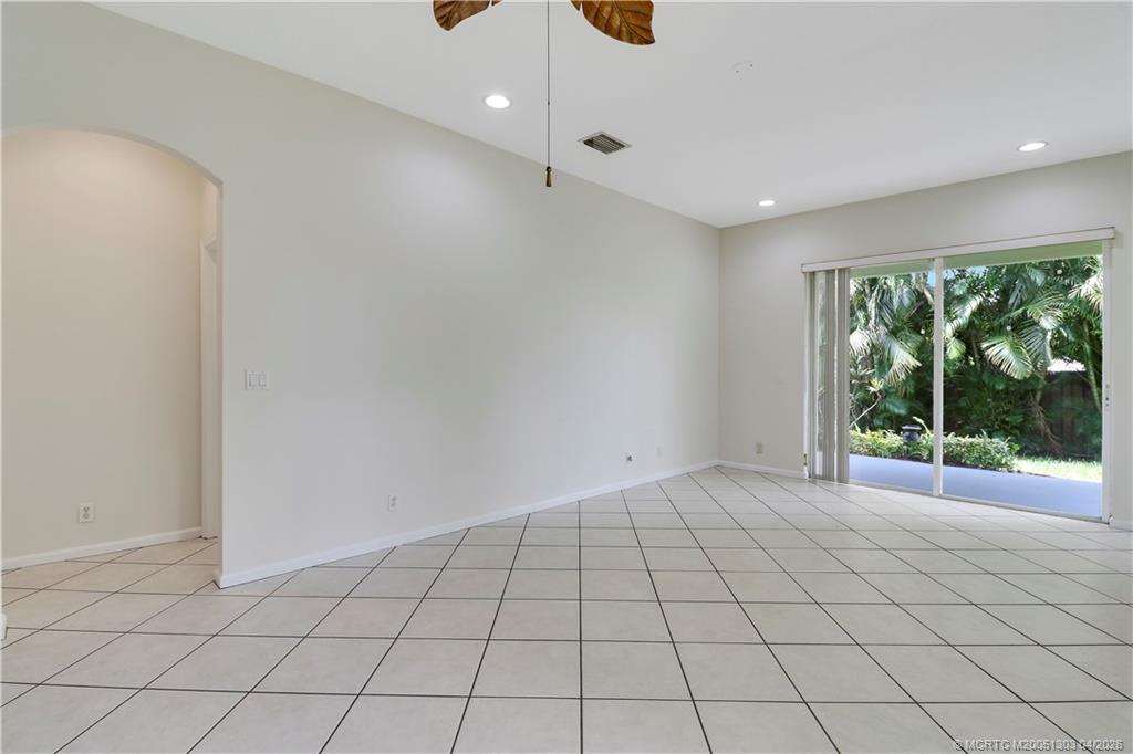 4735 SE Winter Haven Ct