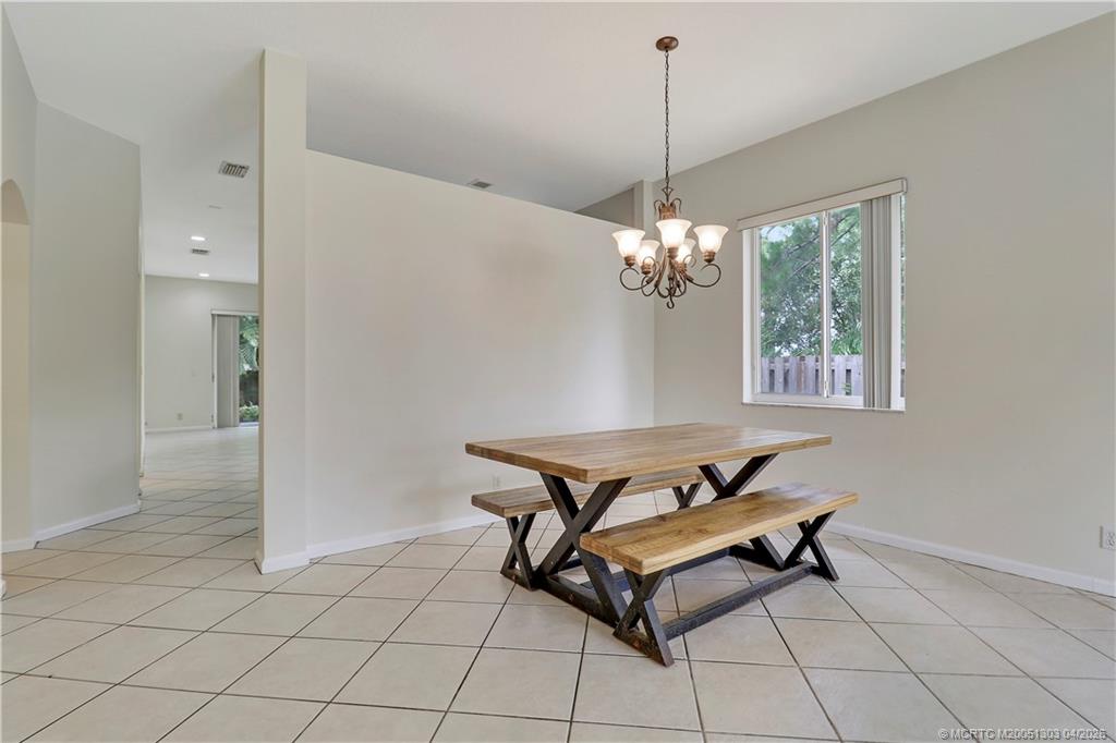 4735 SE Winter Haven Ct