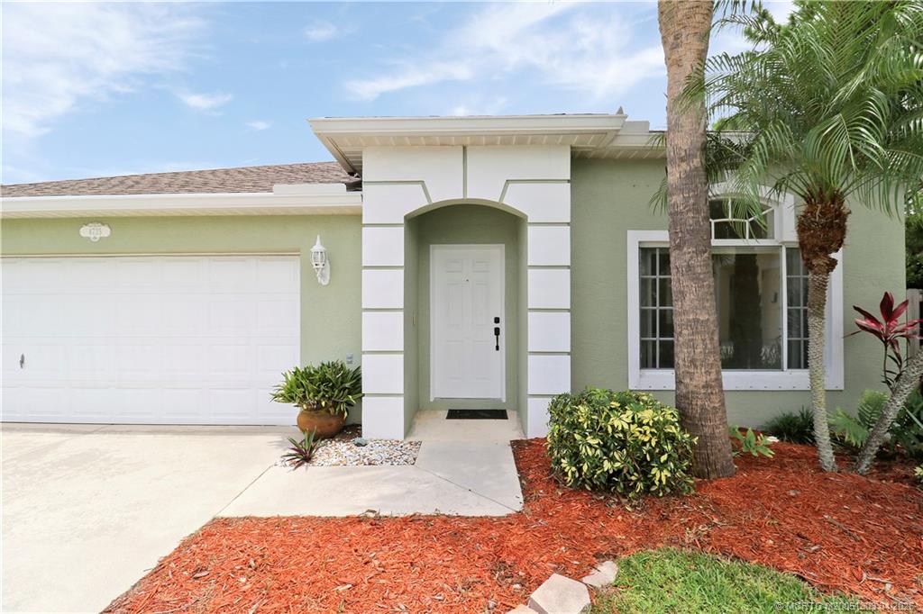 4735 SE Winter Haven Ct