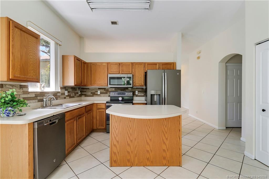 4735 SE Winter Haven Ct