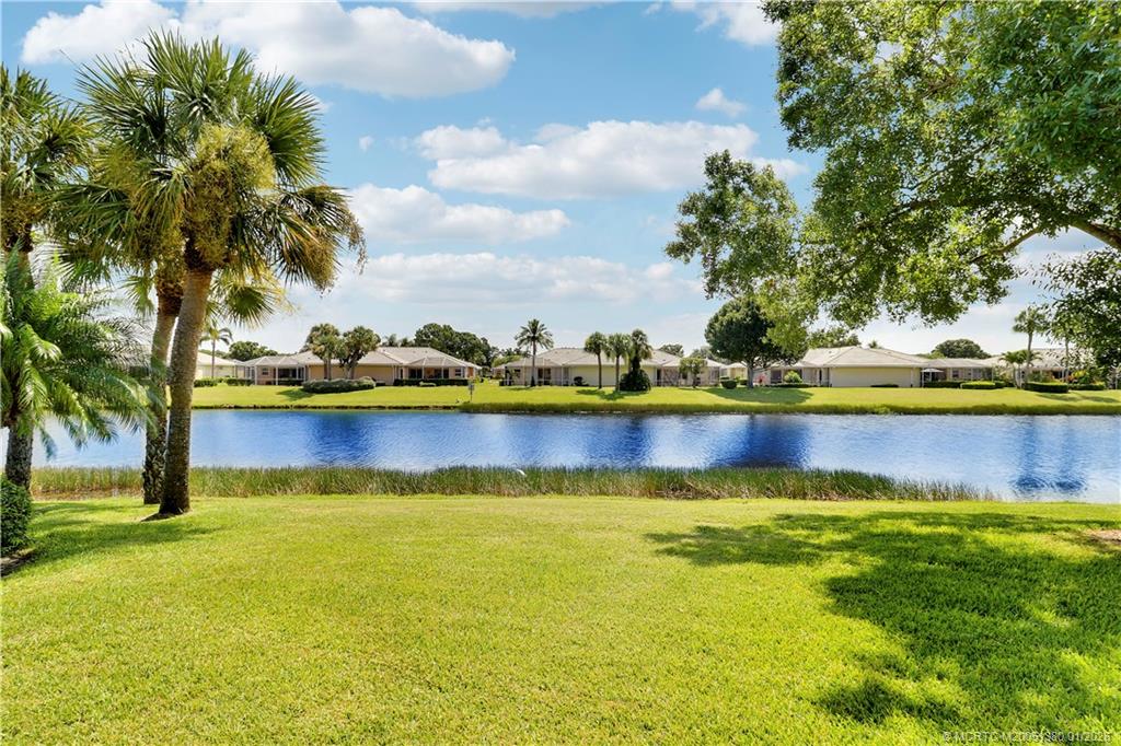 1260 NW Bentley Circle A