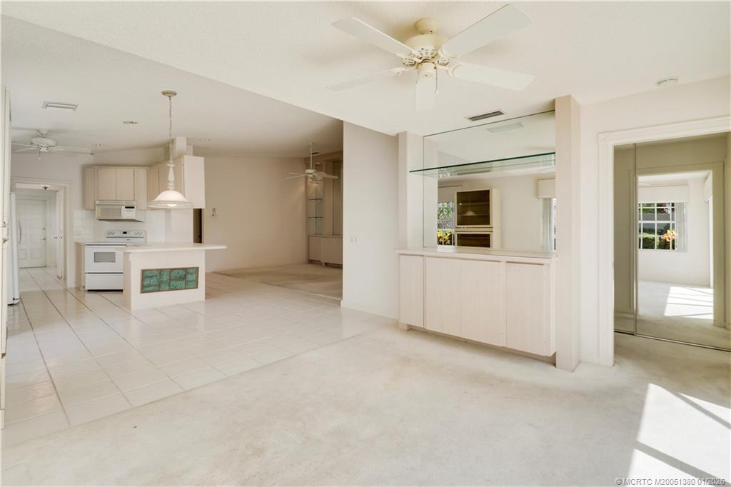 1260 NW Bentley Circle A