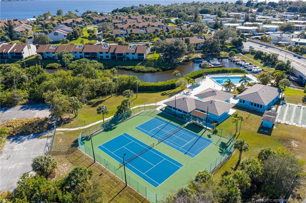 1585 NE Beacon Drive 1107