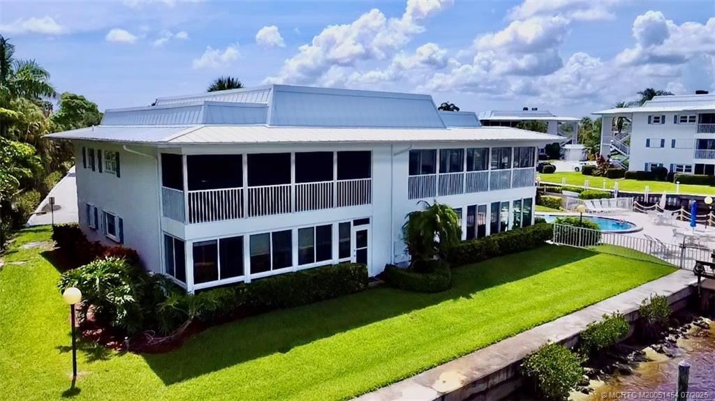 1860 SW Palm City Road 206