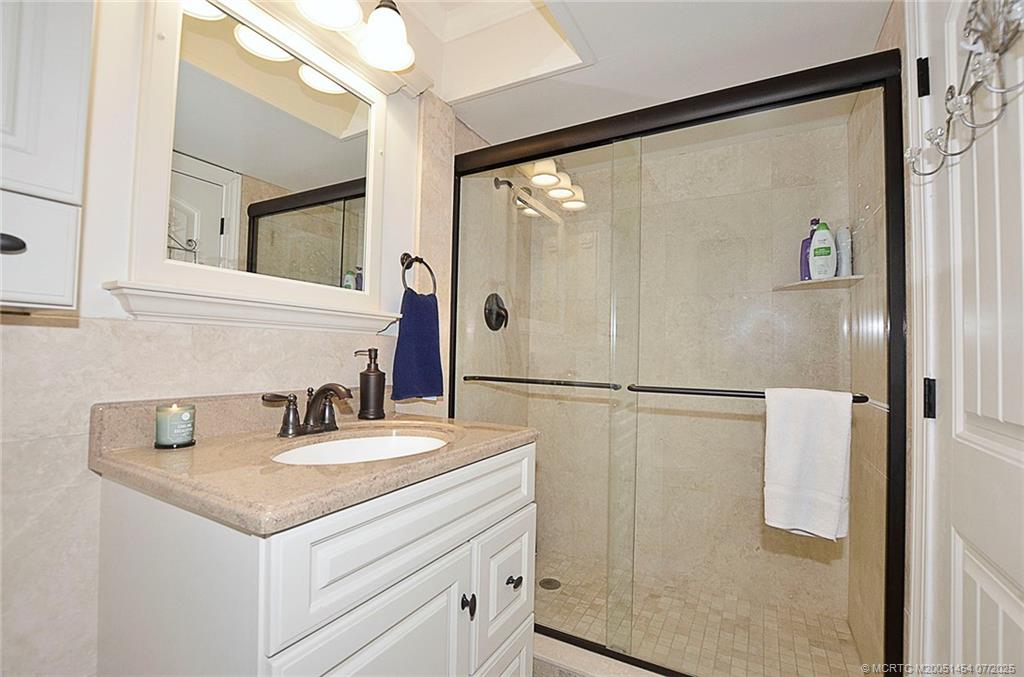 1860 SW Palm City Road 206