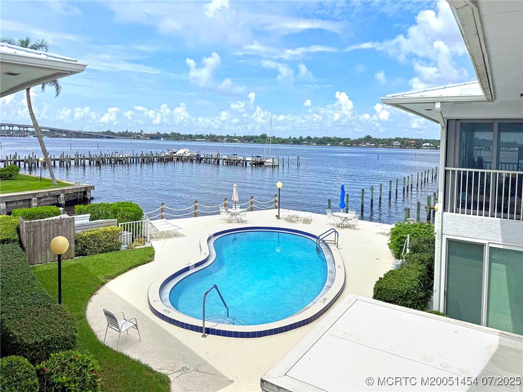 1860 SW Palm City Road 206