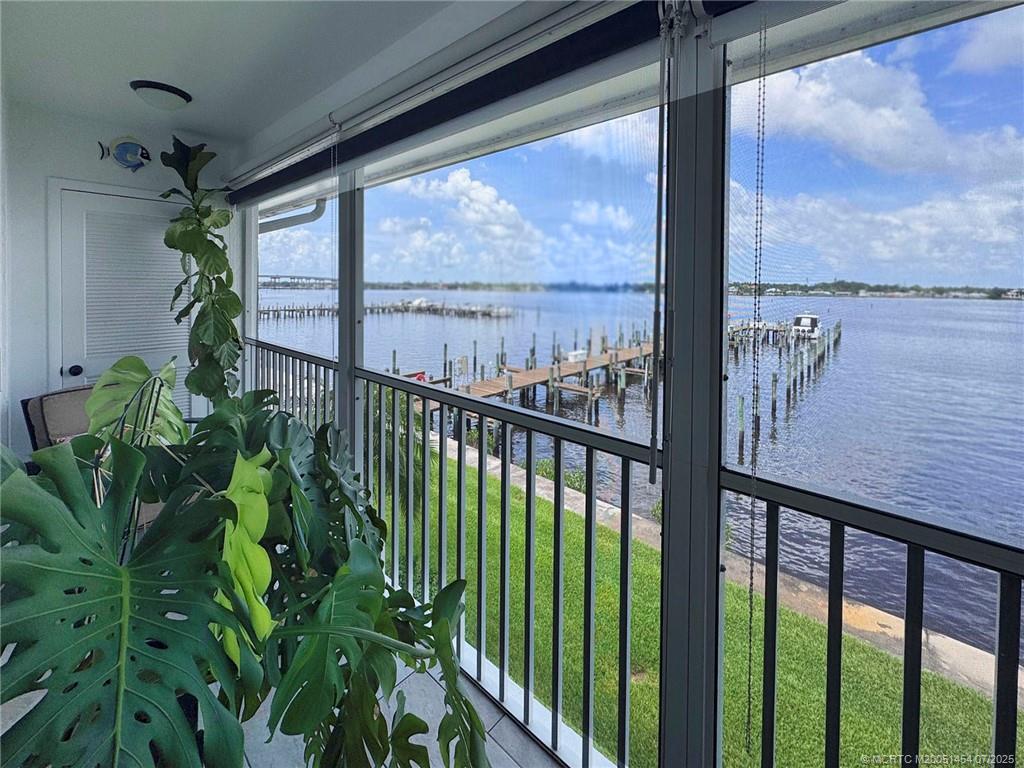 1860 SW Palm City Road 206