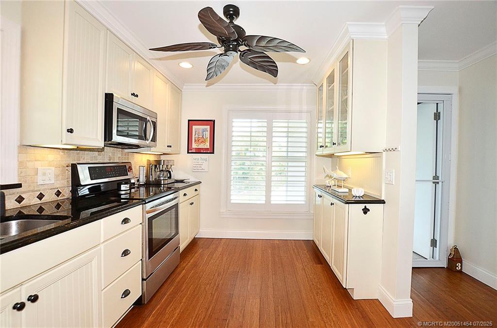 1860 SW Palm City Road 206