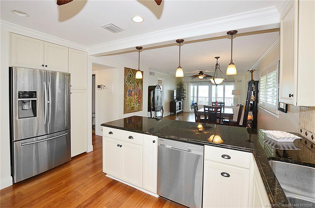 1860 SW Palm City Road 206