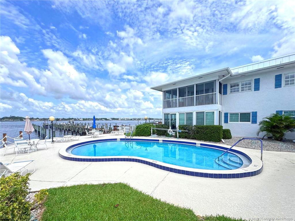 1860 SW Palm City Road 206