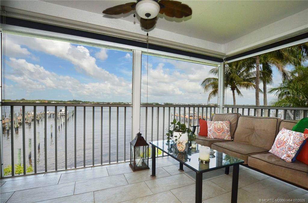 1860 SW Palm City Road 206