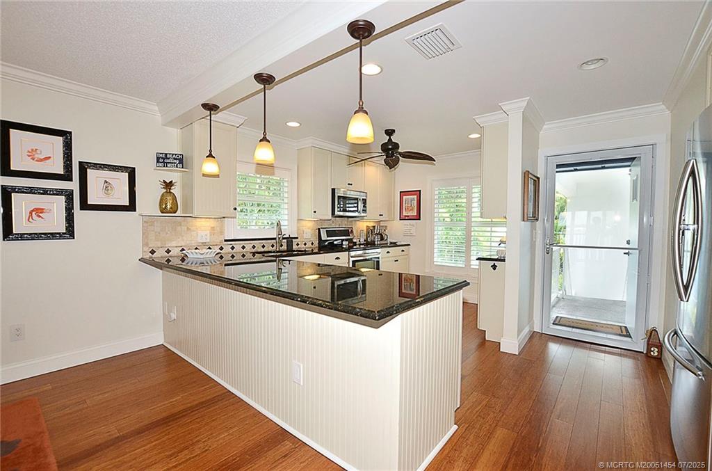 1860 SW Palm City Road 206