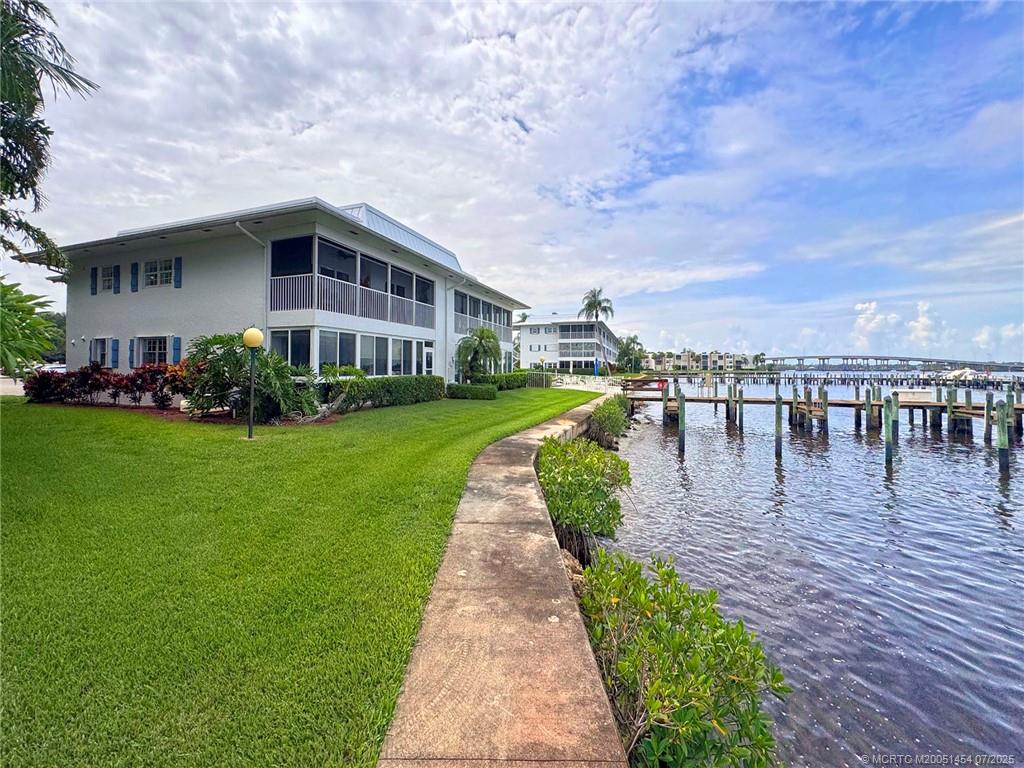 1860 SW Palm City Road 206