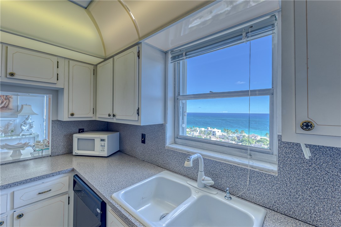 700 SW Saint Lucie Cres