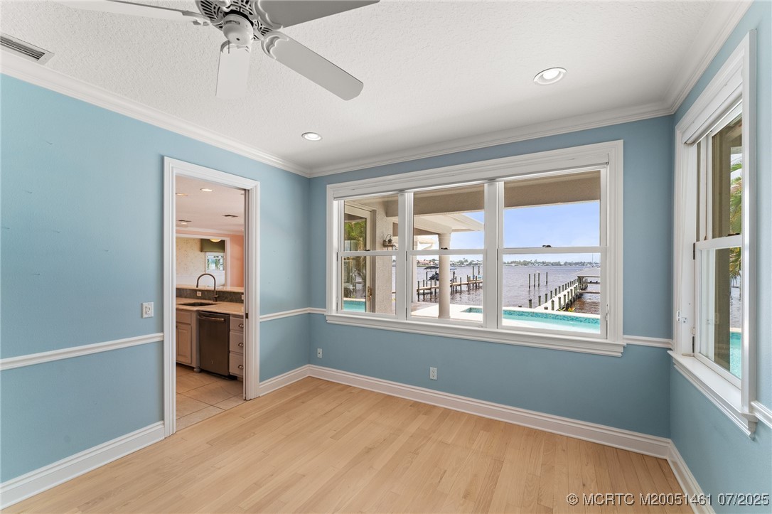 700 SW Saint Lucie Cres