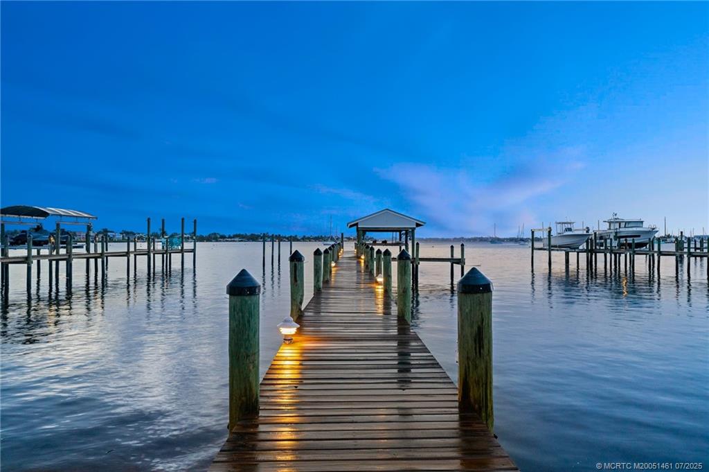 700 SW Saint Lucie Cres