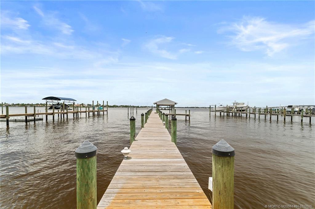 700 SW Saint Lucie Cres