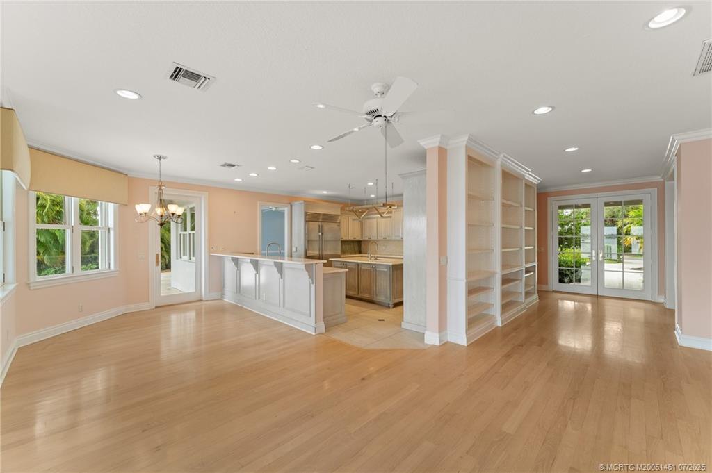 700 SW Saint Lucie Cres