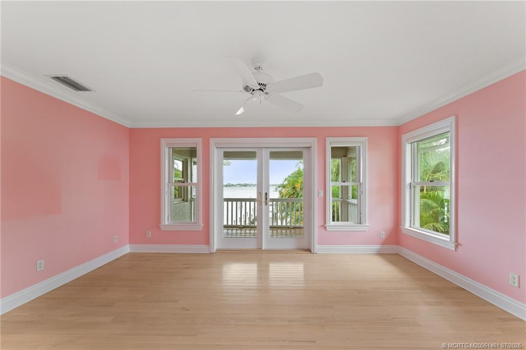 700 SW Saint Lucie Cres