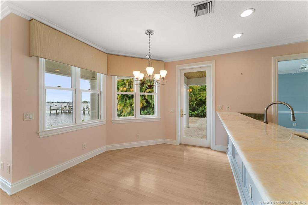 700 SW Saint Lucie Cres