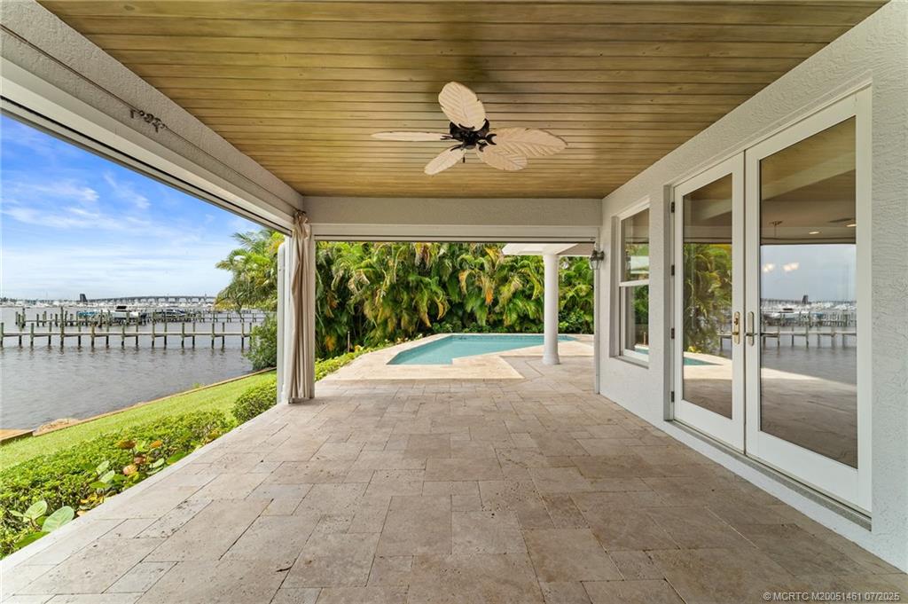 700 SW Saint Lucie Cres