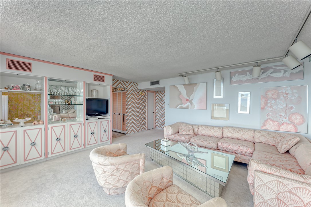 700 SW Saint Lucie Cres