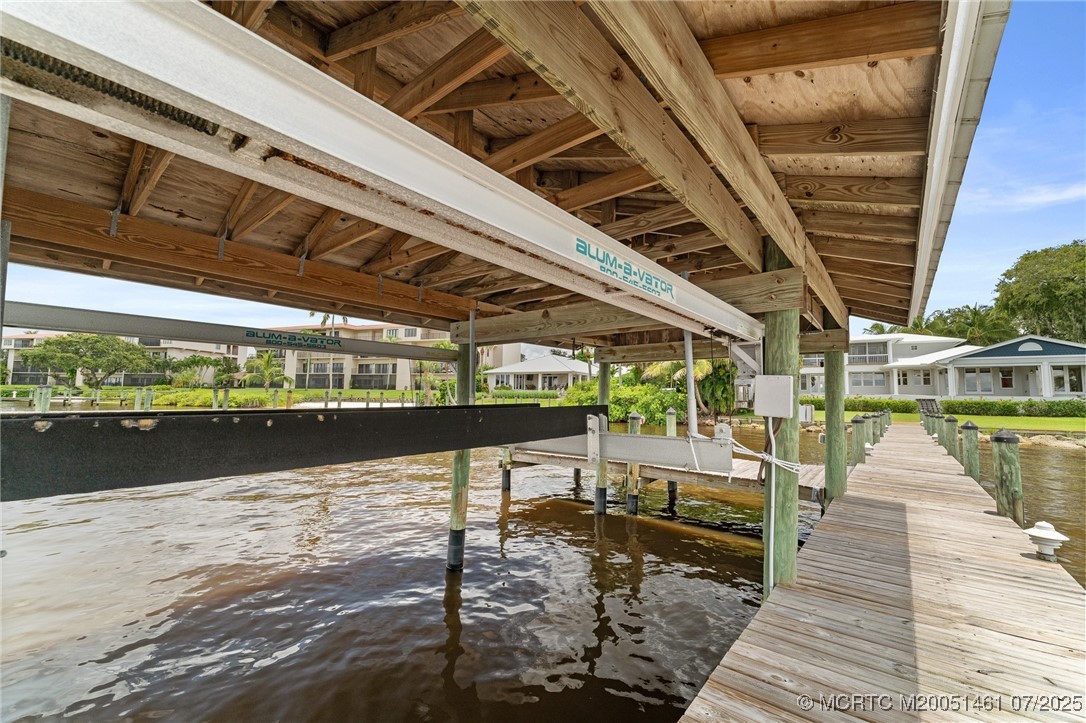 700 SW Saint Lucie Cres