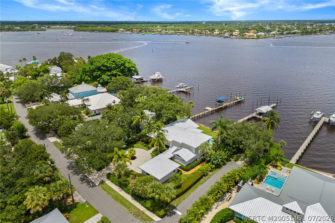 700 SW Saint Lucie Cres