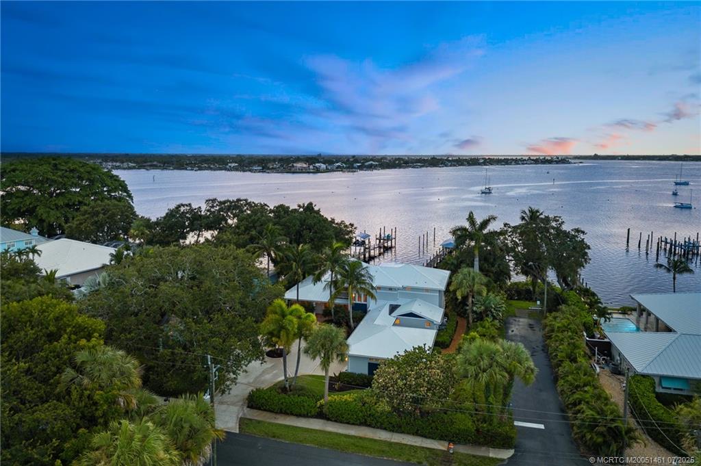 700 SW Saint Lucie Cres