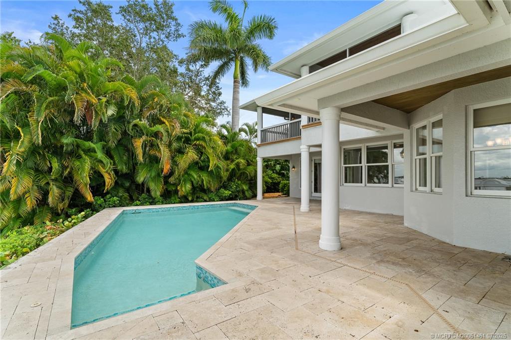 700 SW Saint Lucie Cres