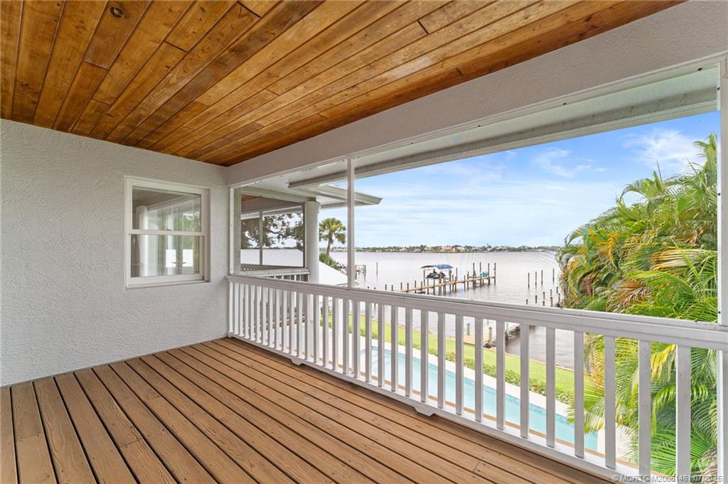 700 SW Saint Lucie Cres