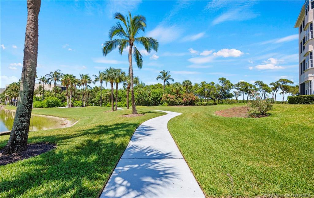 5799 NE Island Cove Way 1101