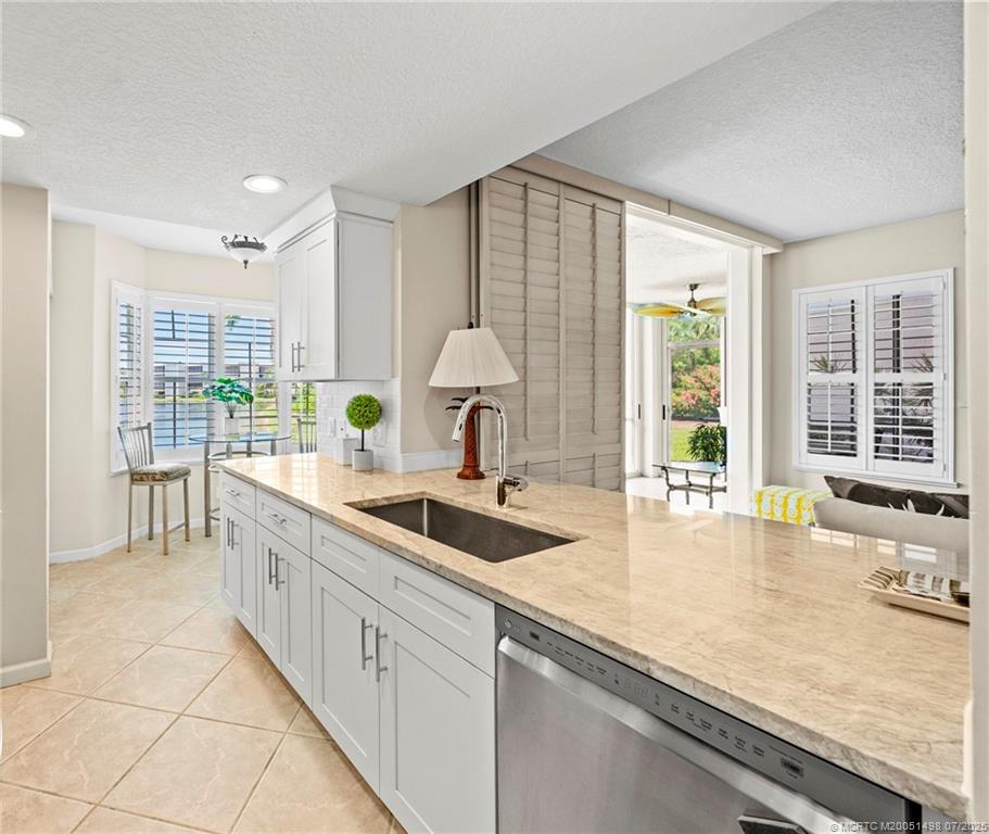 5799 NE Island Cove Way 1101